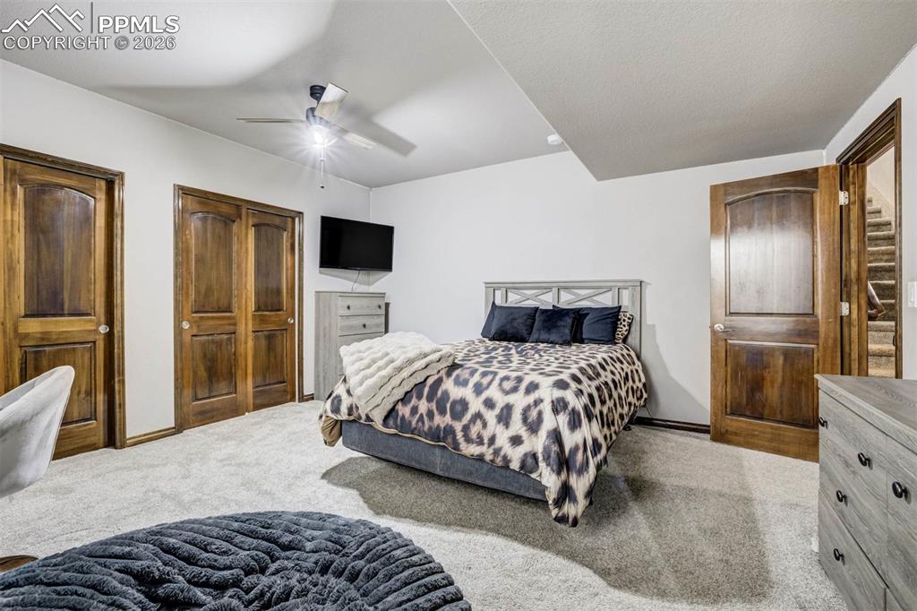 Image 28 of 38: Bedroom