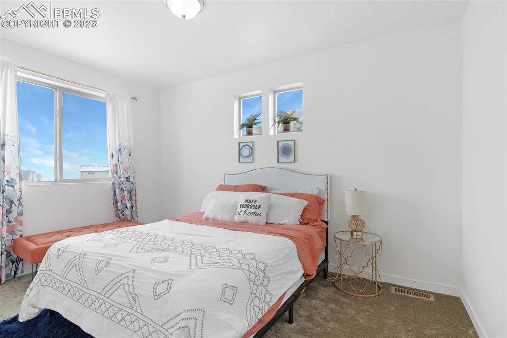 Listing 6928993, Image 21 of 34