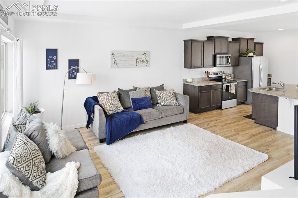 Listing 6928993, Image 5 of 34