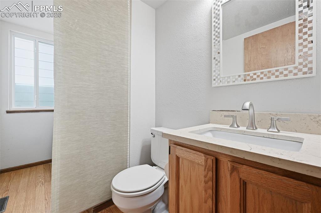 Image 26 of 31: Bathroom