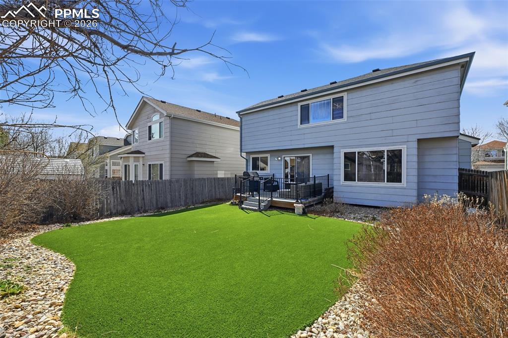 Image 28 of 31: Back of Structure