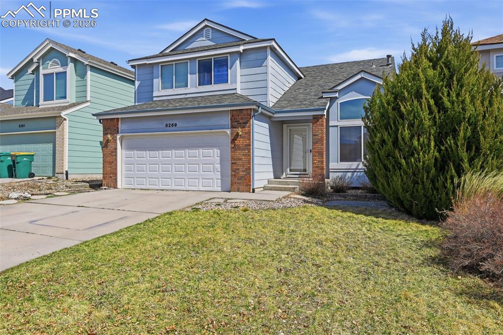 Image 30 of 31: Front of Structure