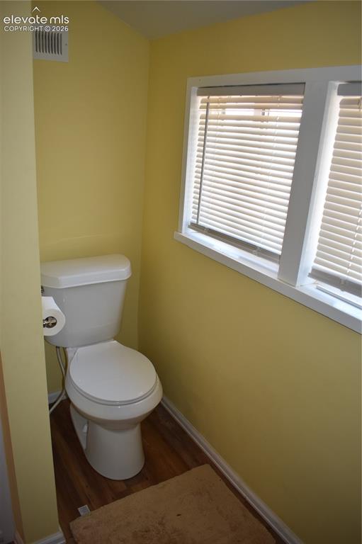Image 50 of 50: Bathroom