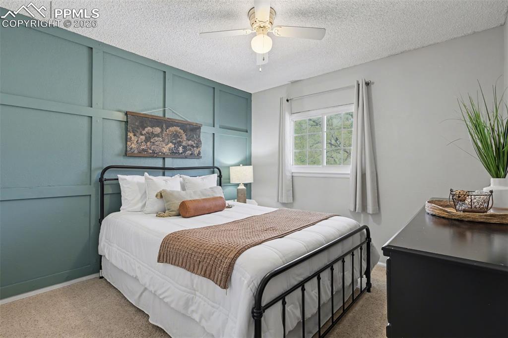 Image 16 of 37: Bedroom