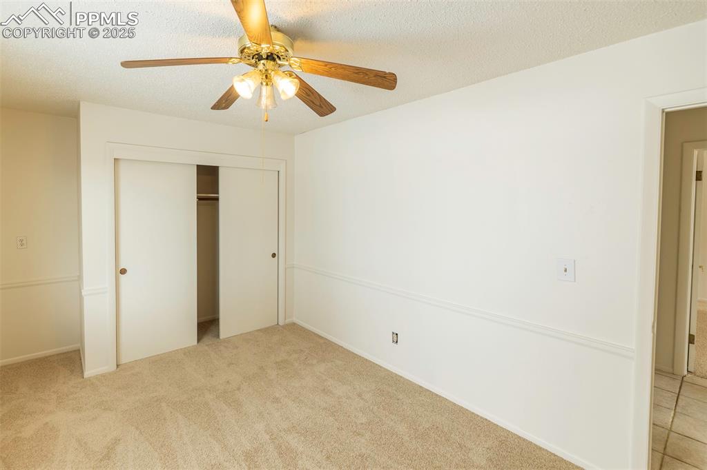 Image 20 of 45: Bedroom