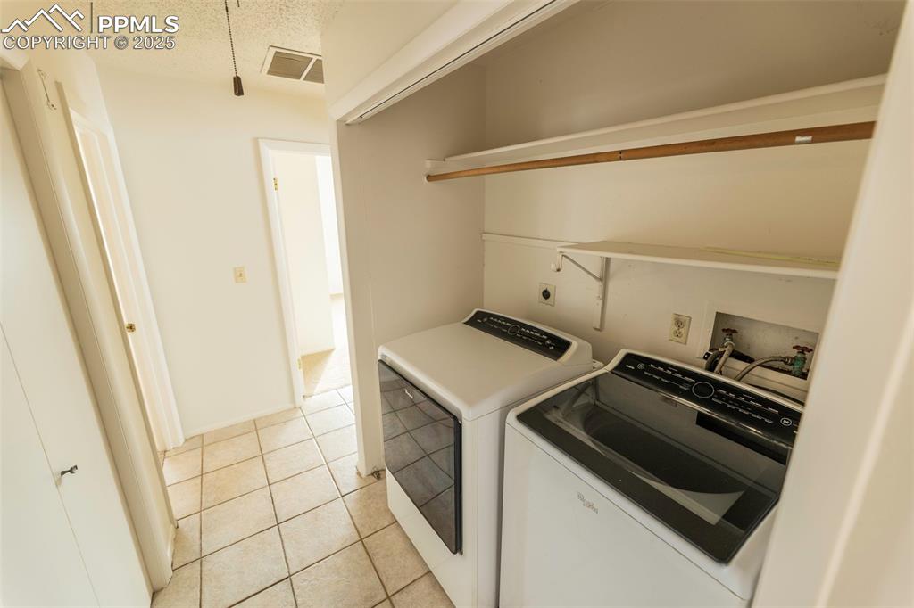 Image 27 of 45: Laundry