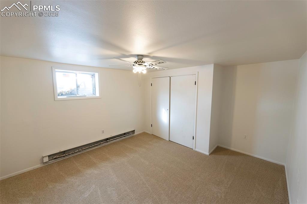 Image 35 of 45: Bedroom