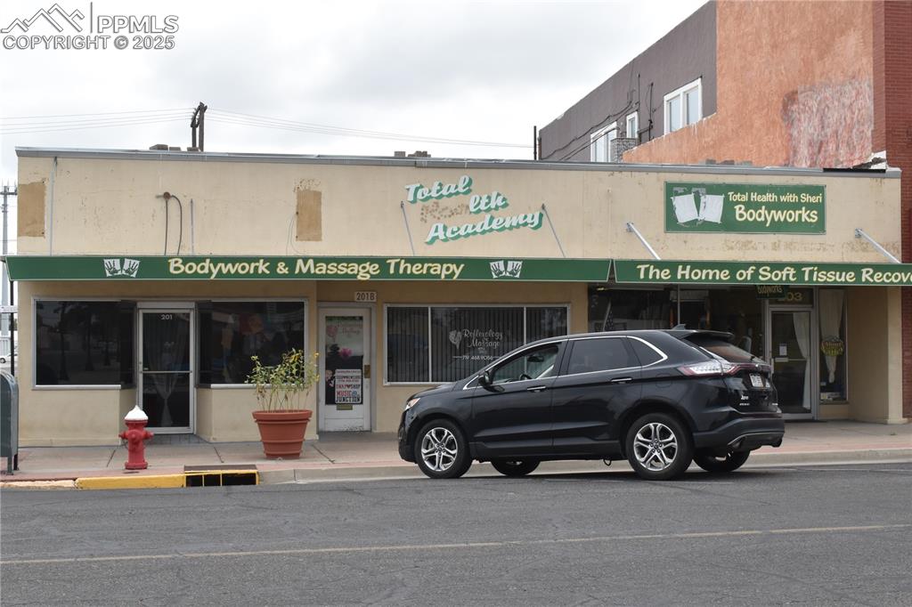 Image 3 of 37: View of commercial location