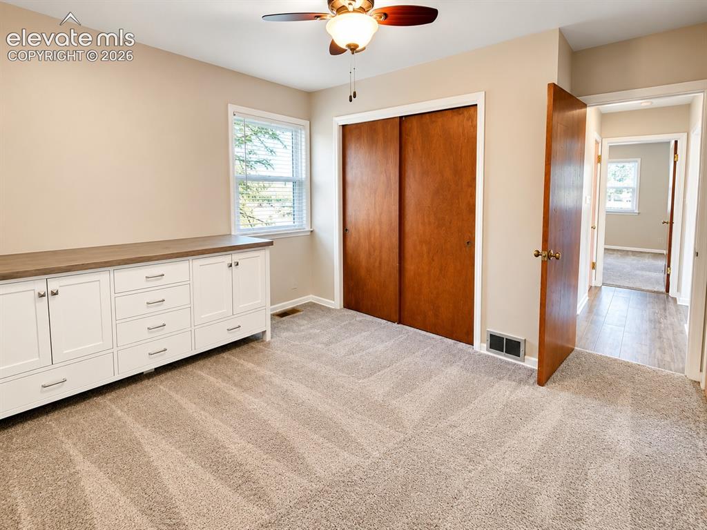 Image 11 of 30: Bedroom
