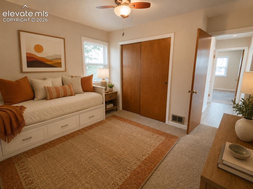 Image 12 of 30: Bedroom