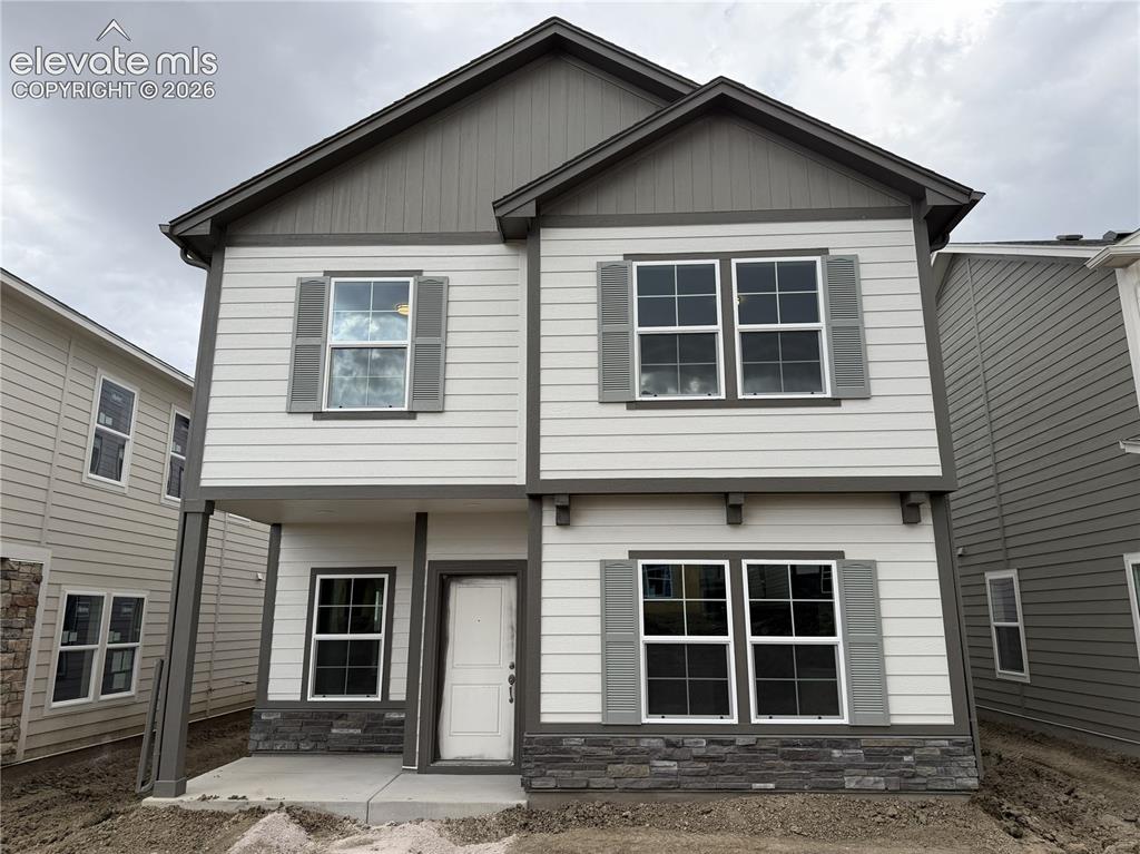 Image 1 of 20: Front of Structure