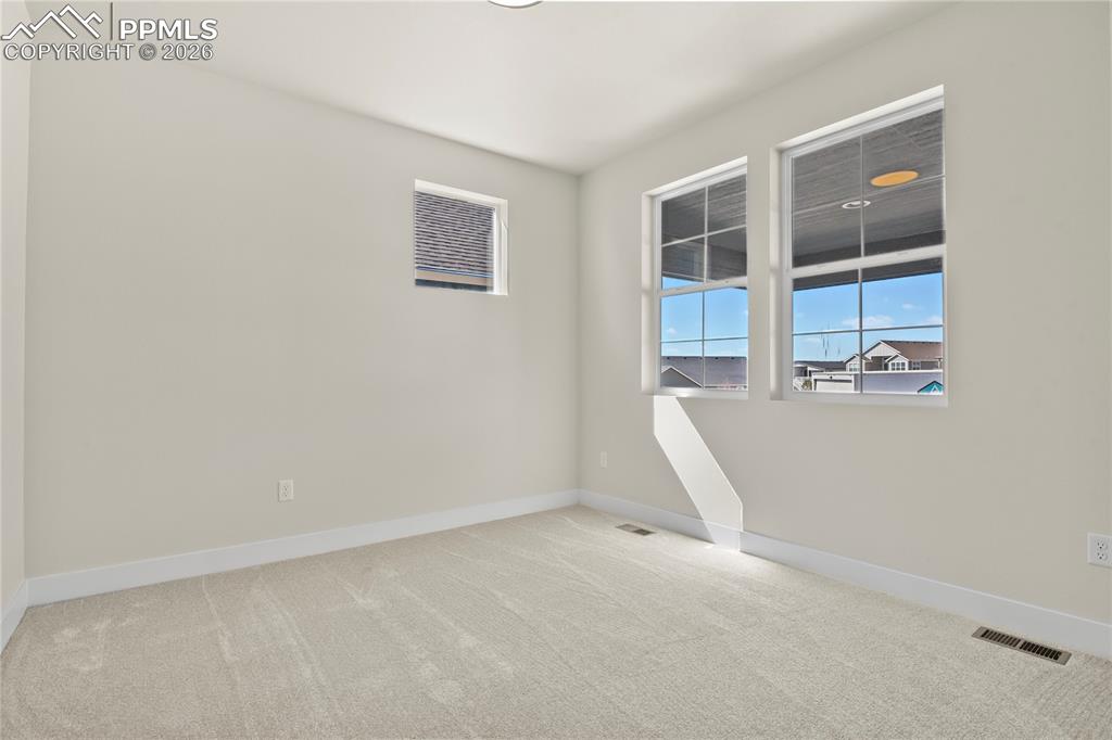 Image 15 of 42: Office