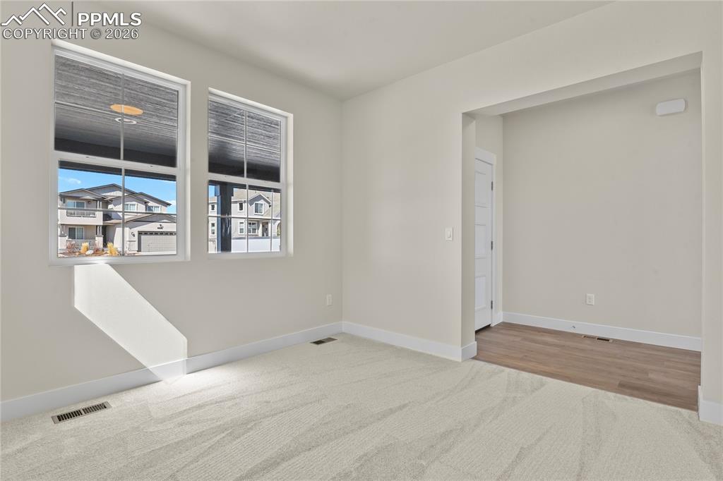 Image 16 of 42: Office