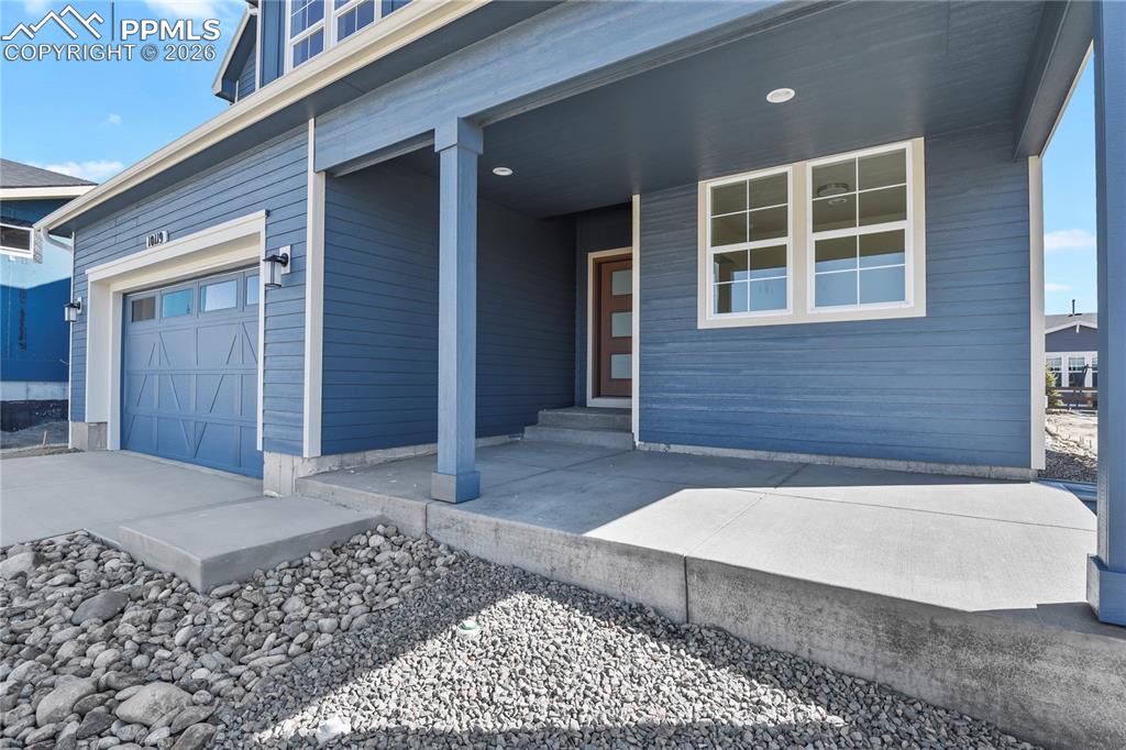 Image 2 of 42: Entry