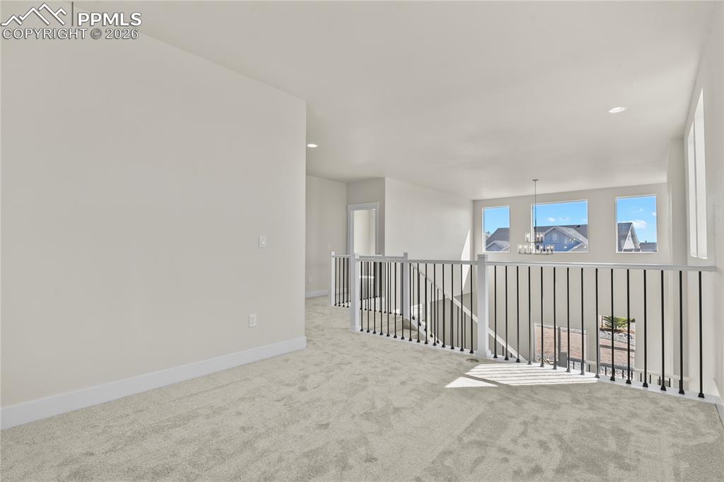 Image 24 of 42: Loft