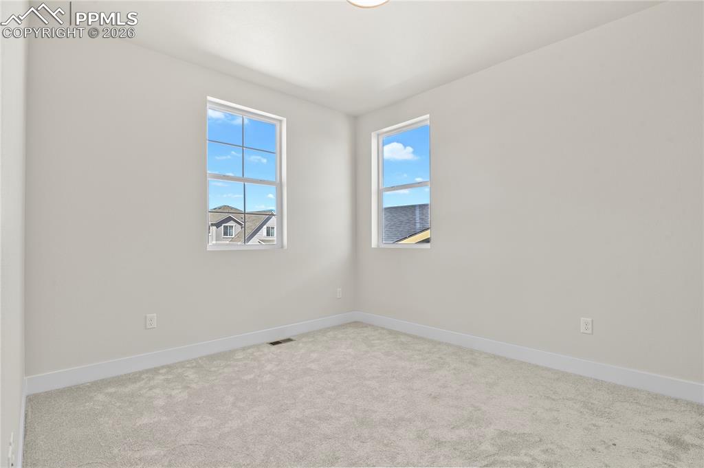 Image 28 of 42: Bedroom