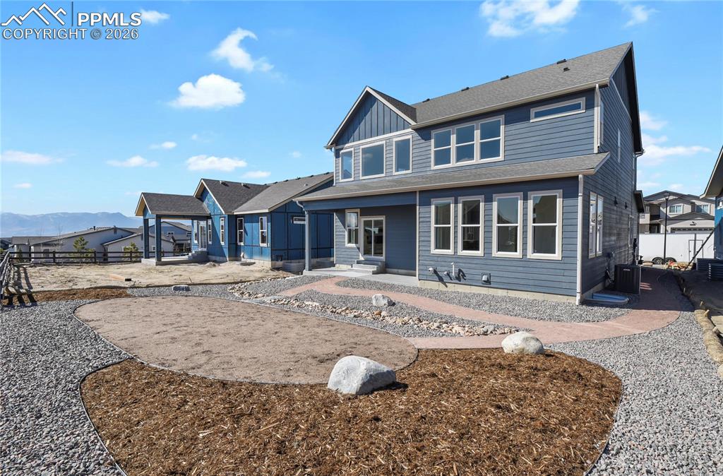 Image 41 of 42: Back of Structure