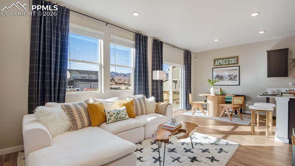 Image 17 of 36: Living Room