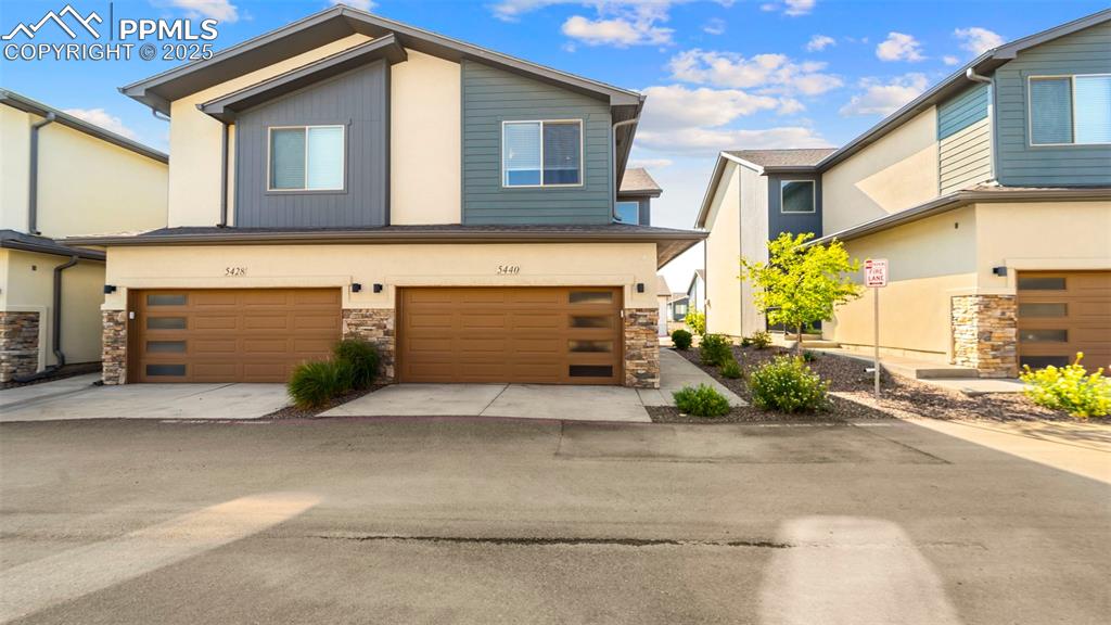 Image 2 of 20: Front of Structure