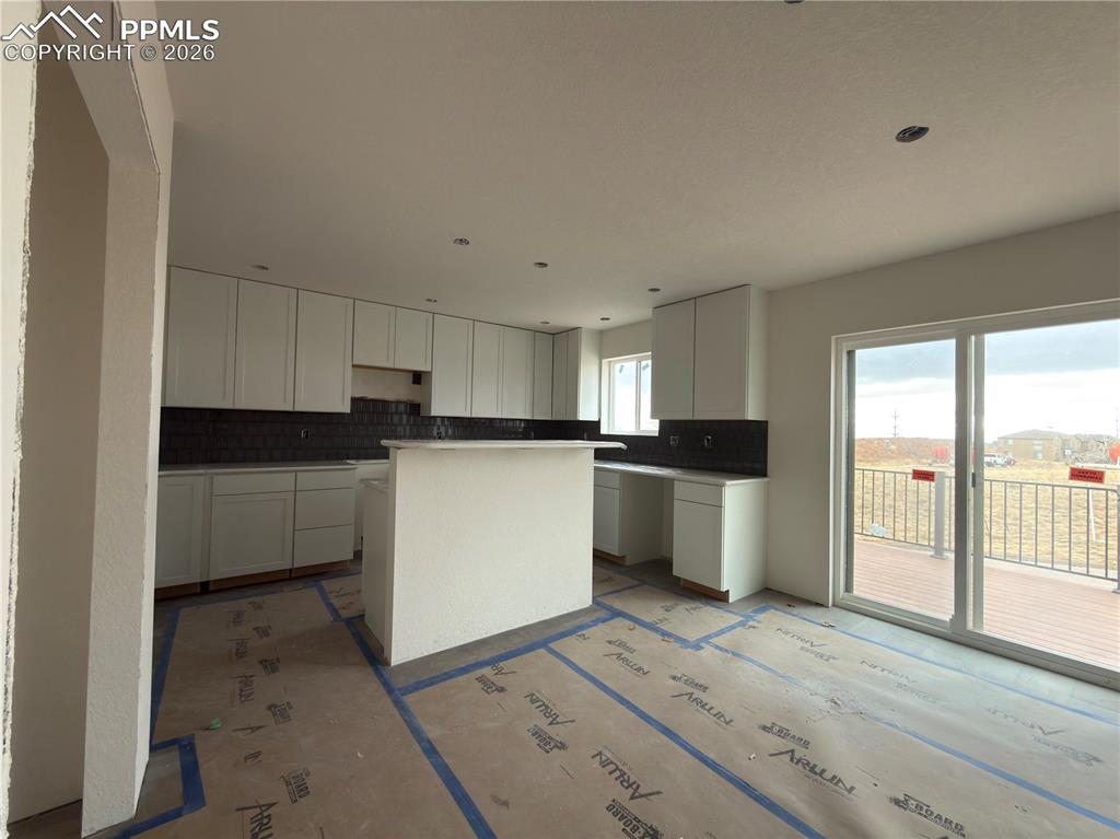 Image 6 of 21: Kitchen