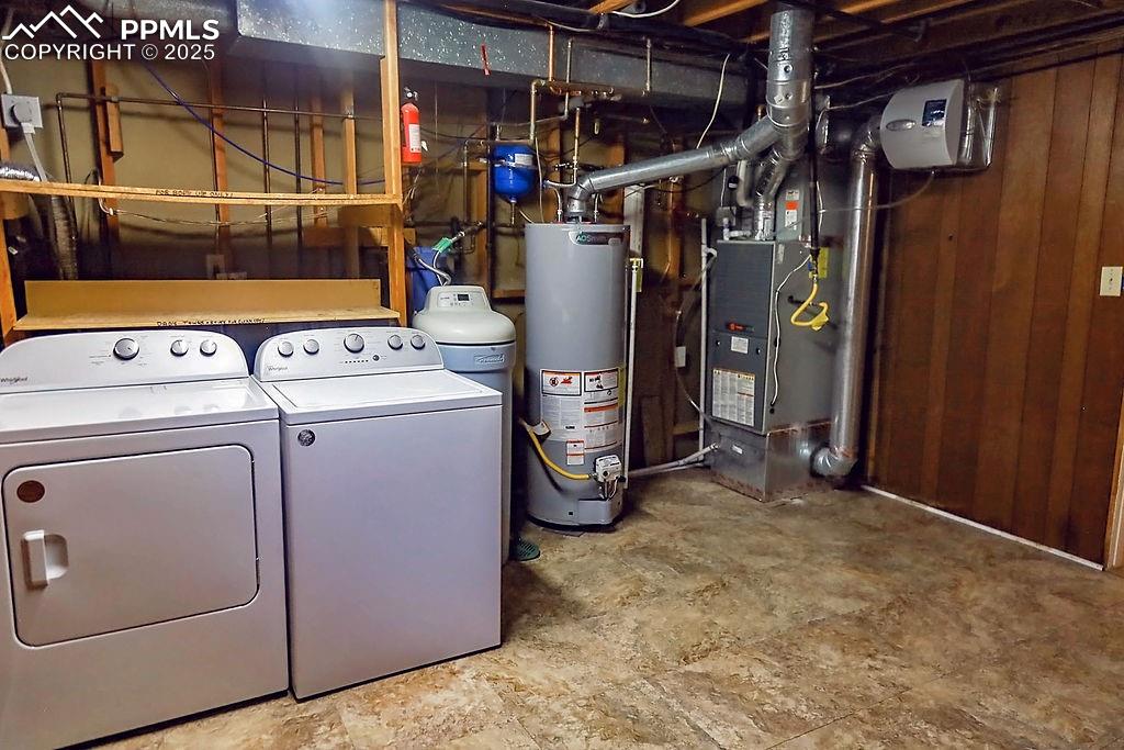 Image 35 of 50: Lower Level Utility Room with Laundry