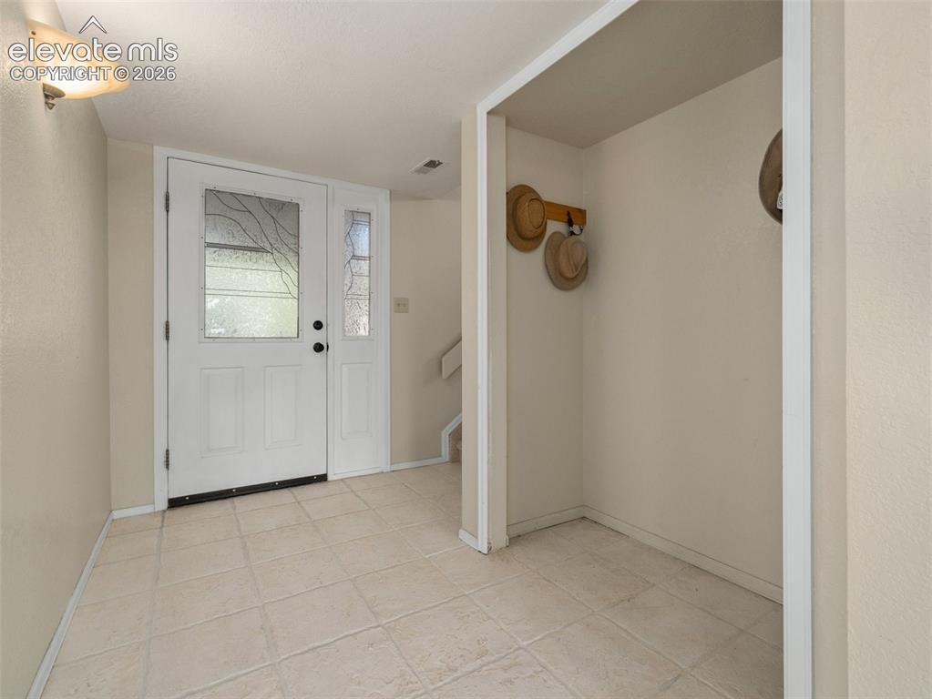 Image 3 of 36: Entry