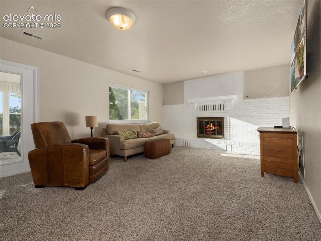 Image 6 of 36: Living Room