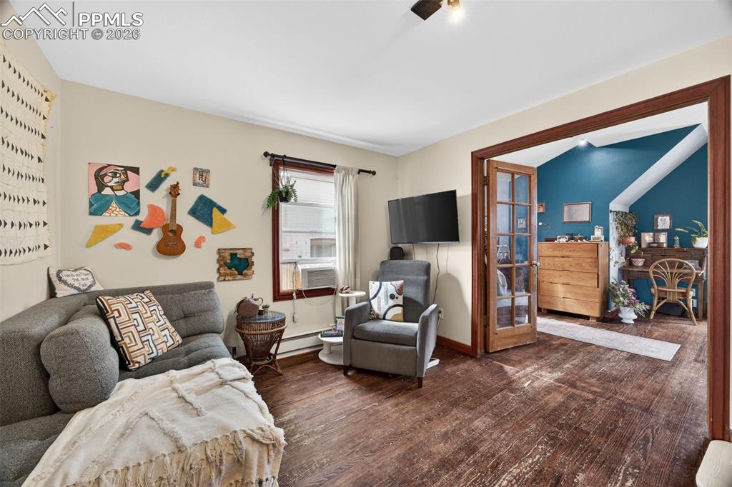 Image 13 of 38: Living Room