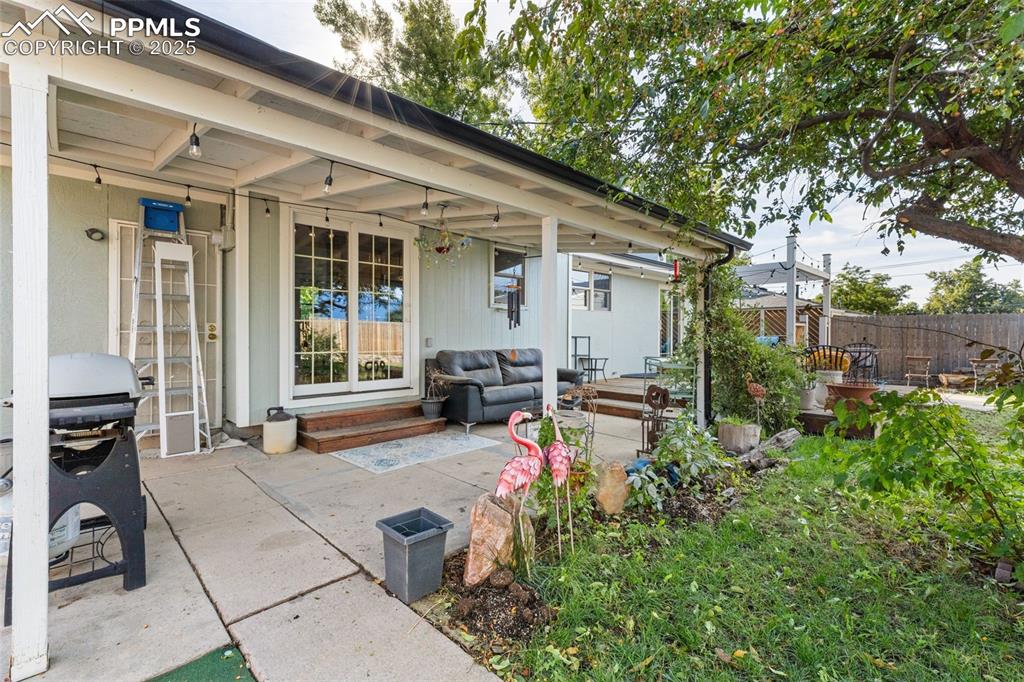 Image 23 of 26: Patio