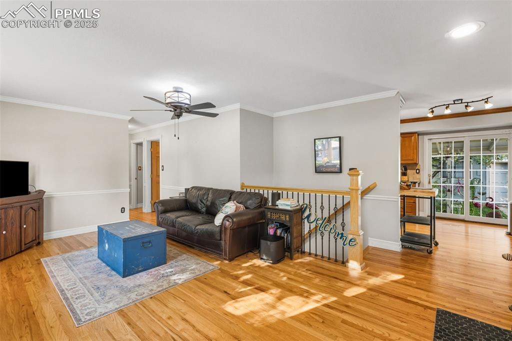 Image 4 of 26: Living Room