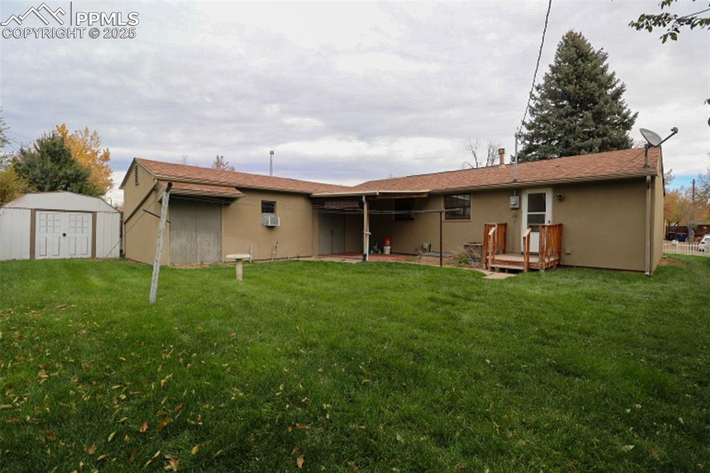 Image 24 of 24: Back of Structure