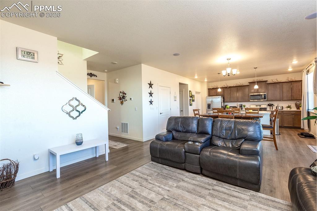 Image 3 of 32: Living Room