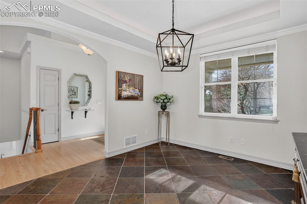 Image 13 of 43: Dining Room