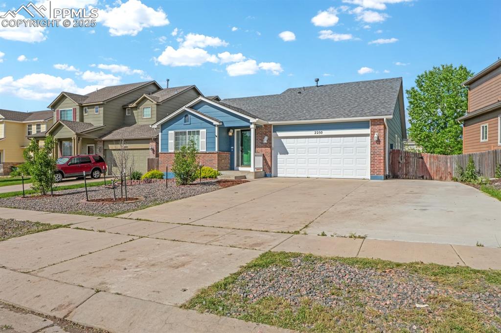 Image 3 of 36: Oversized Concrete Driveway/RV Parking