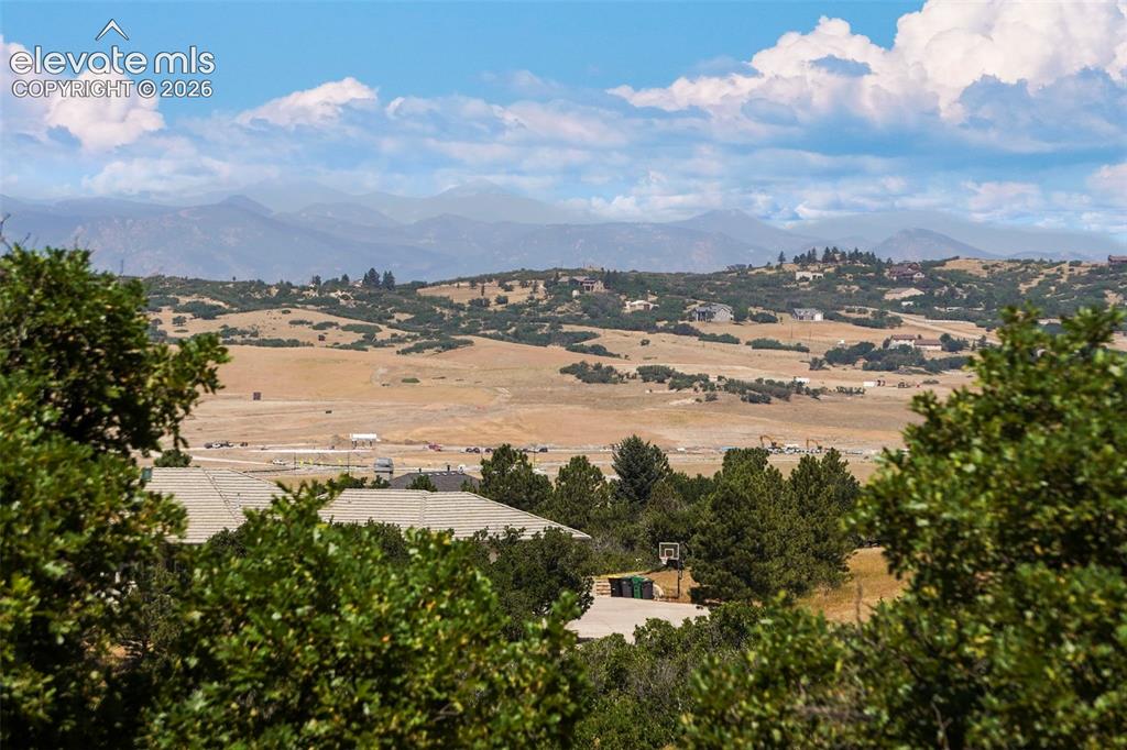 Image 11 of 40: View