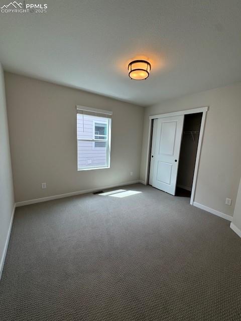 Image 8 of 20: Bedroom