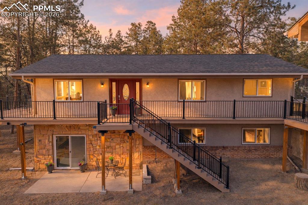 Image 3 of 50: View looking towards front door 