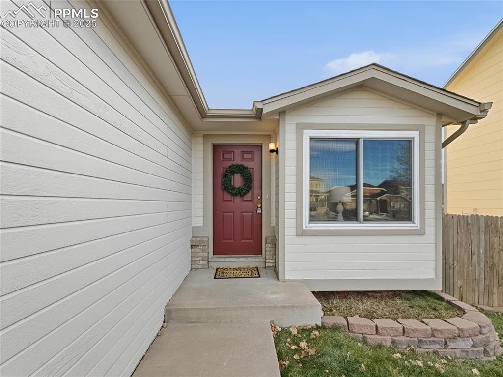 Image 6 of 40: Entry