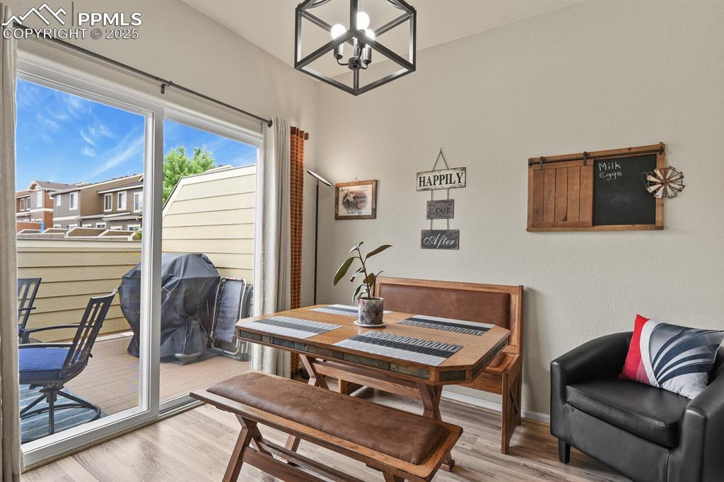 Image 14 of 29: Dining Area