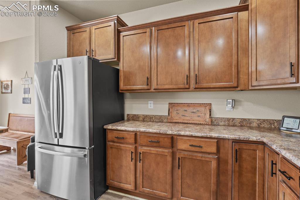 Image 18 of 29: Kitchen