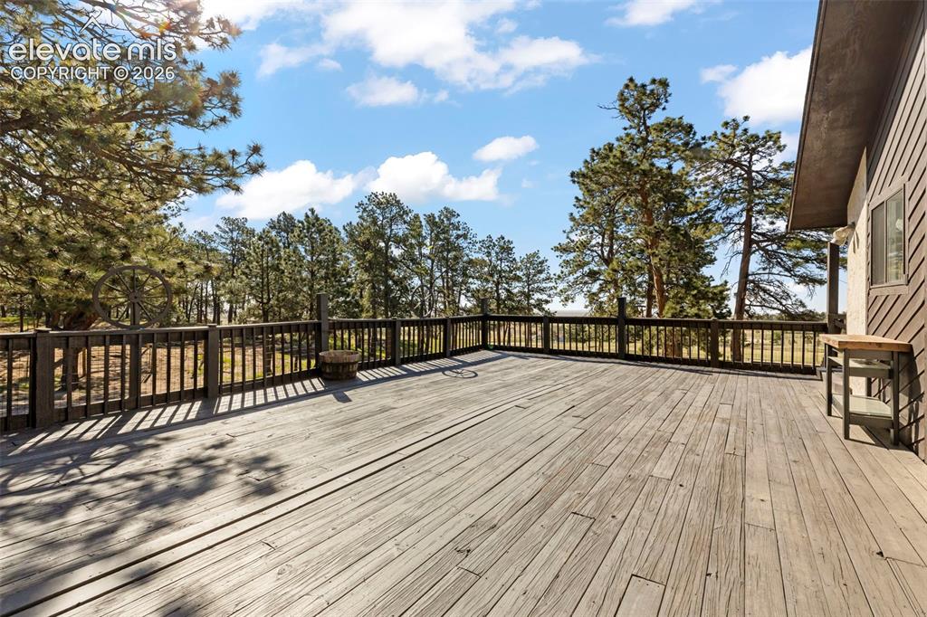 Image 26 of 49: Deck