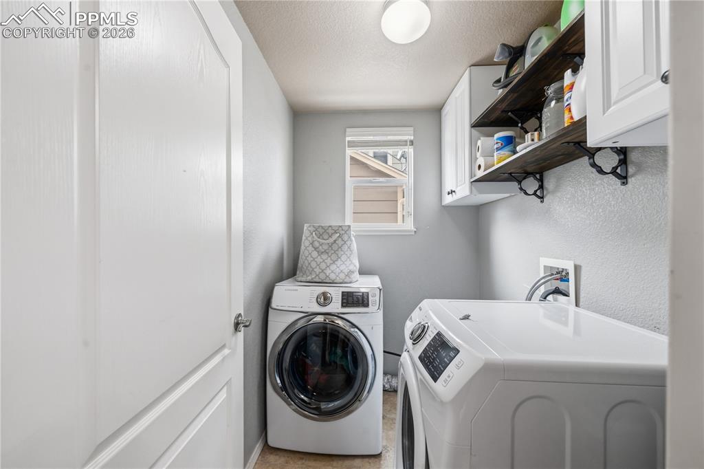 Image 12 of 34: Laundry