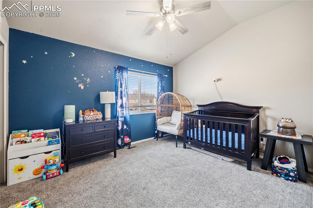 Image 26 of 34: Bedroom