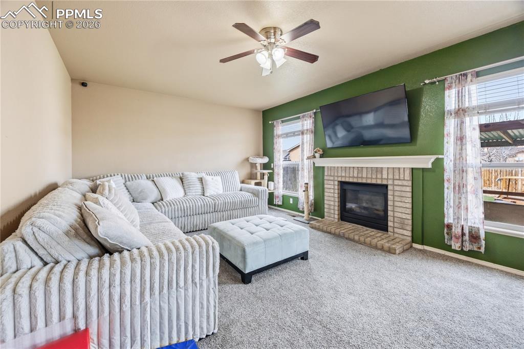 Image 5 of 34: Living Room