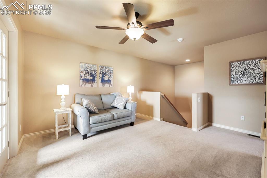 Image 24 of 50: Loft