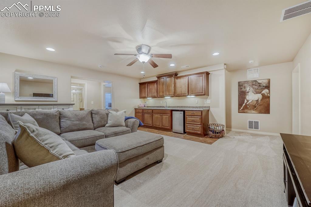 Image 29 of 50: Family Room