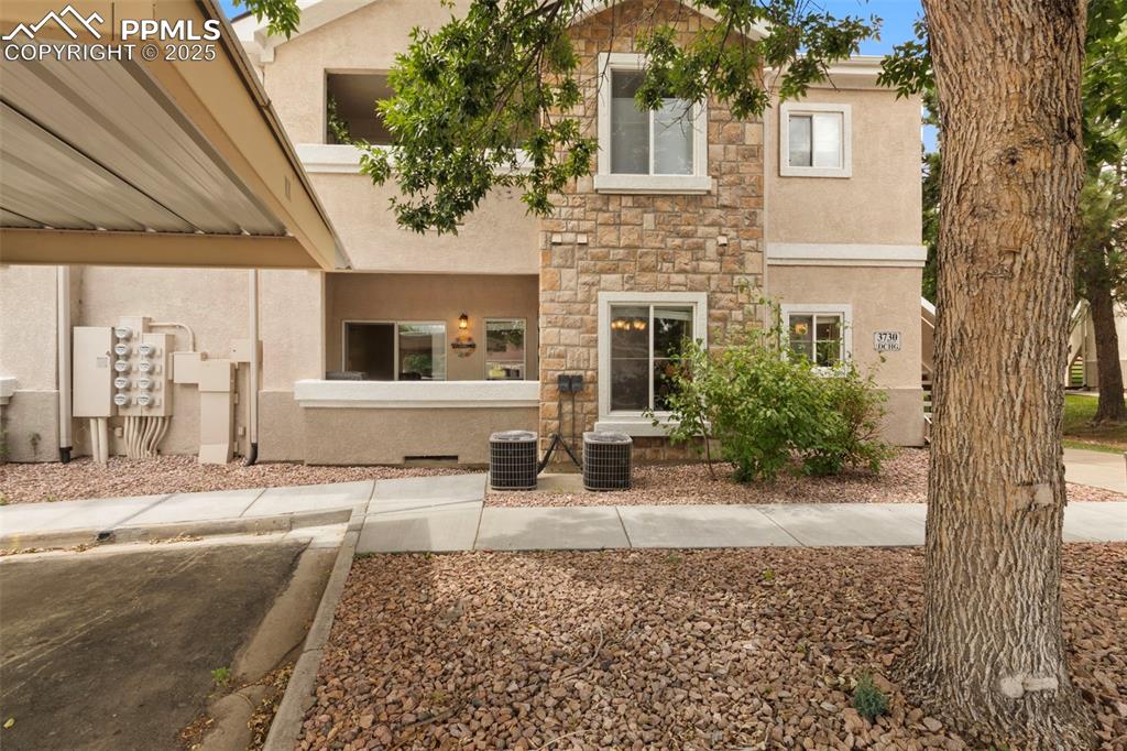 Image 27 of 27: No Description Available