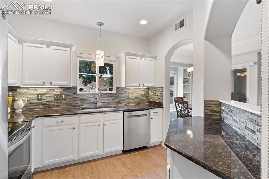 Image 8 of 27: No Description Available