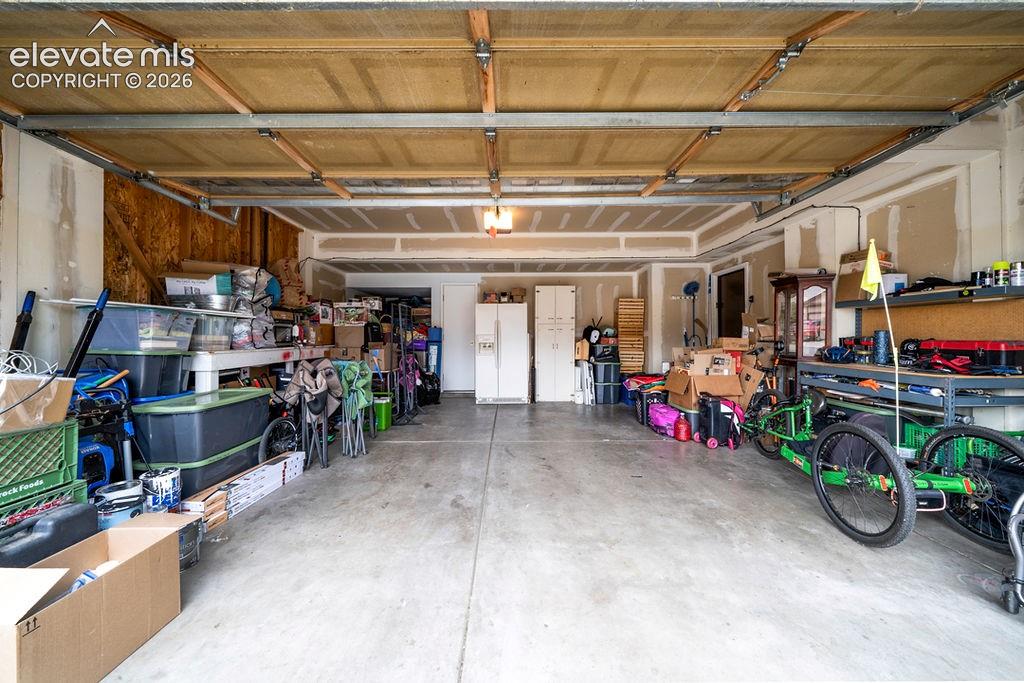 Image 45 of 45: Garage