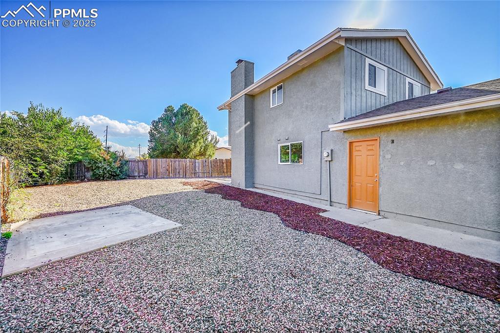 Image 36 of 43: Back of Structure